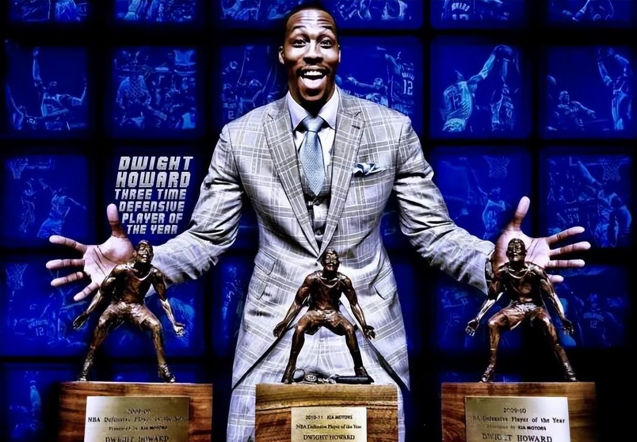 船记：灰熊人手紧缺&本来有信心快船能赢 但他们总能找到输球办法（船记：灰熊人手不足，本以为快船稳赢，奈何他们总能自寻败局）