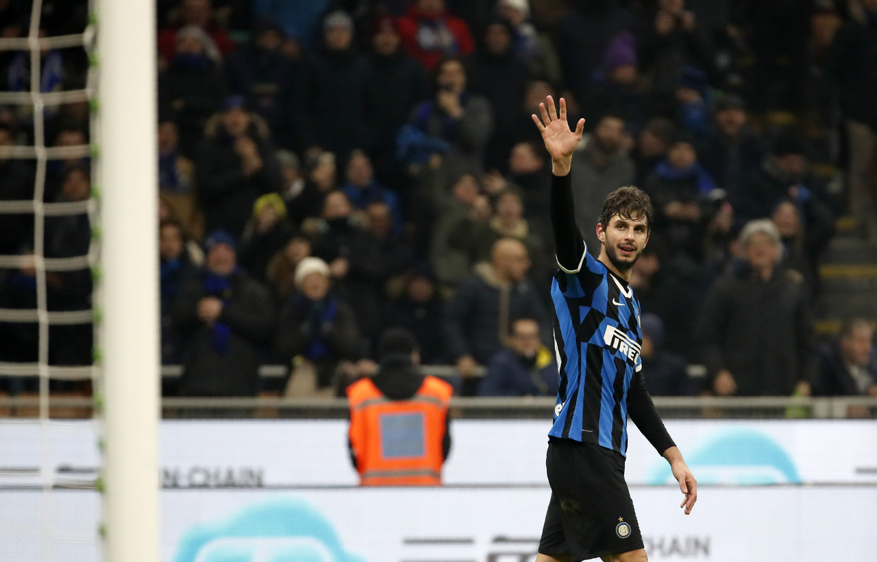 为什么当41岁詹姆斯表现不够好时，37岁科比就会用更炸裂的表现证明自己更拉胯？科比20投16铁（当41岁詹姆斯低迷时，37岁科比却用更猛的打铁示范何谓更拉胯：20投16铁）