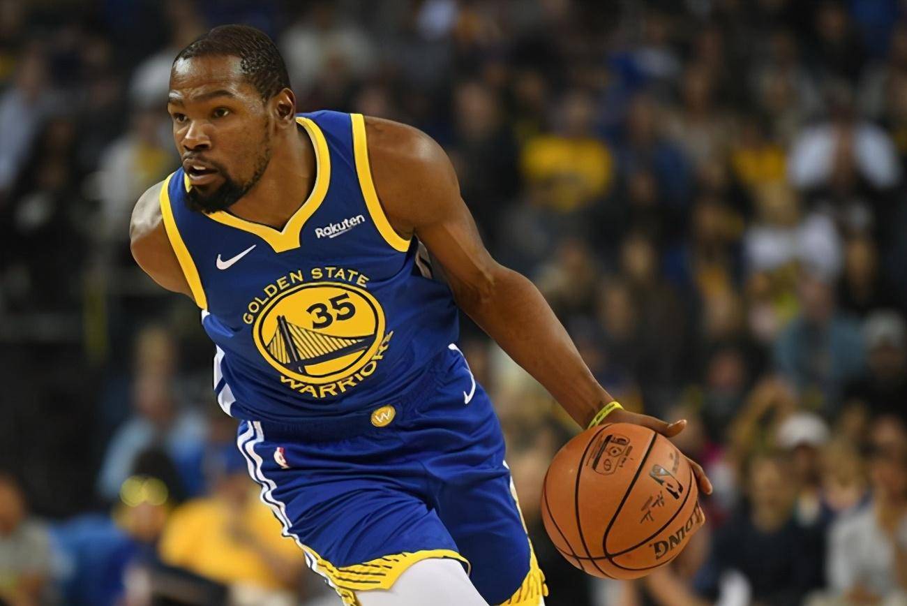 半场战报：奥地利U17 0-0日本U17，双方破门乏术（半场战况：奥地利U17与日本U17互交白卷，0-0僵持）