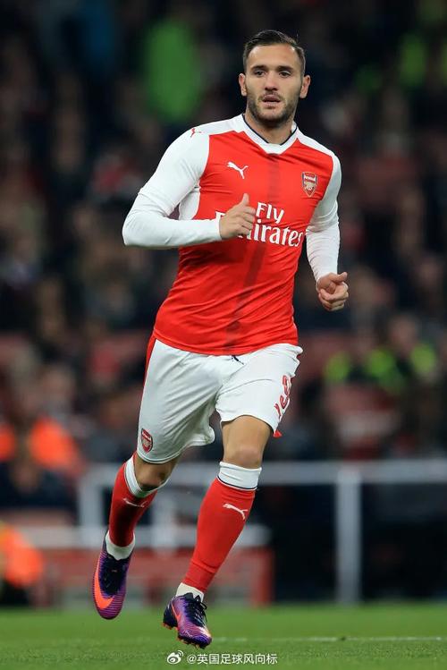 那不勒斯官方：洛博特卡在意杯赛前热身时左腿后胫肌拉伤（那不勒斯官宣：洛博特卡意杯赛前热身左腿后胫肌拉伤）