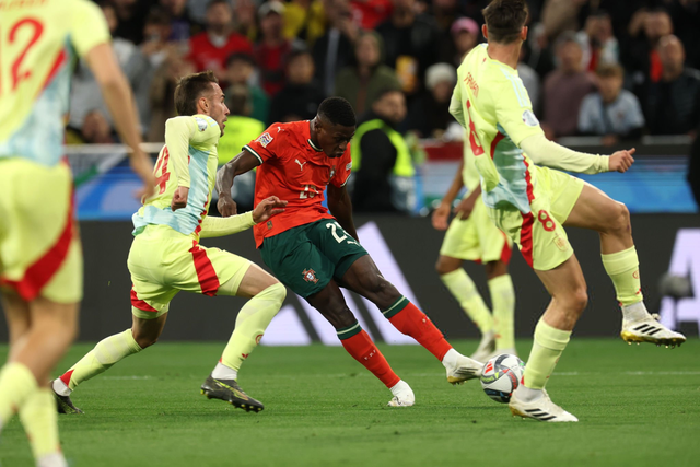 懂球帝2025赛季中超最佳阵容：瓦科法比奥领衔，申花3人入选最多（懂球帝评选2025赛季中超最佳阵容：瓦科法比奥领衔，申花三人入围最多）