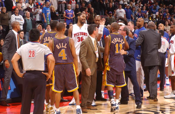 文班：我们和雷霆队的区别在于，我们还没经历过足够多的比赛（文班：与雷霆相比，我们还缺少足够的比赛经验）