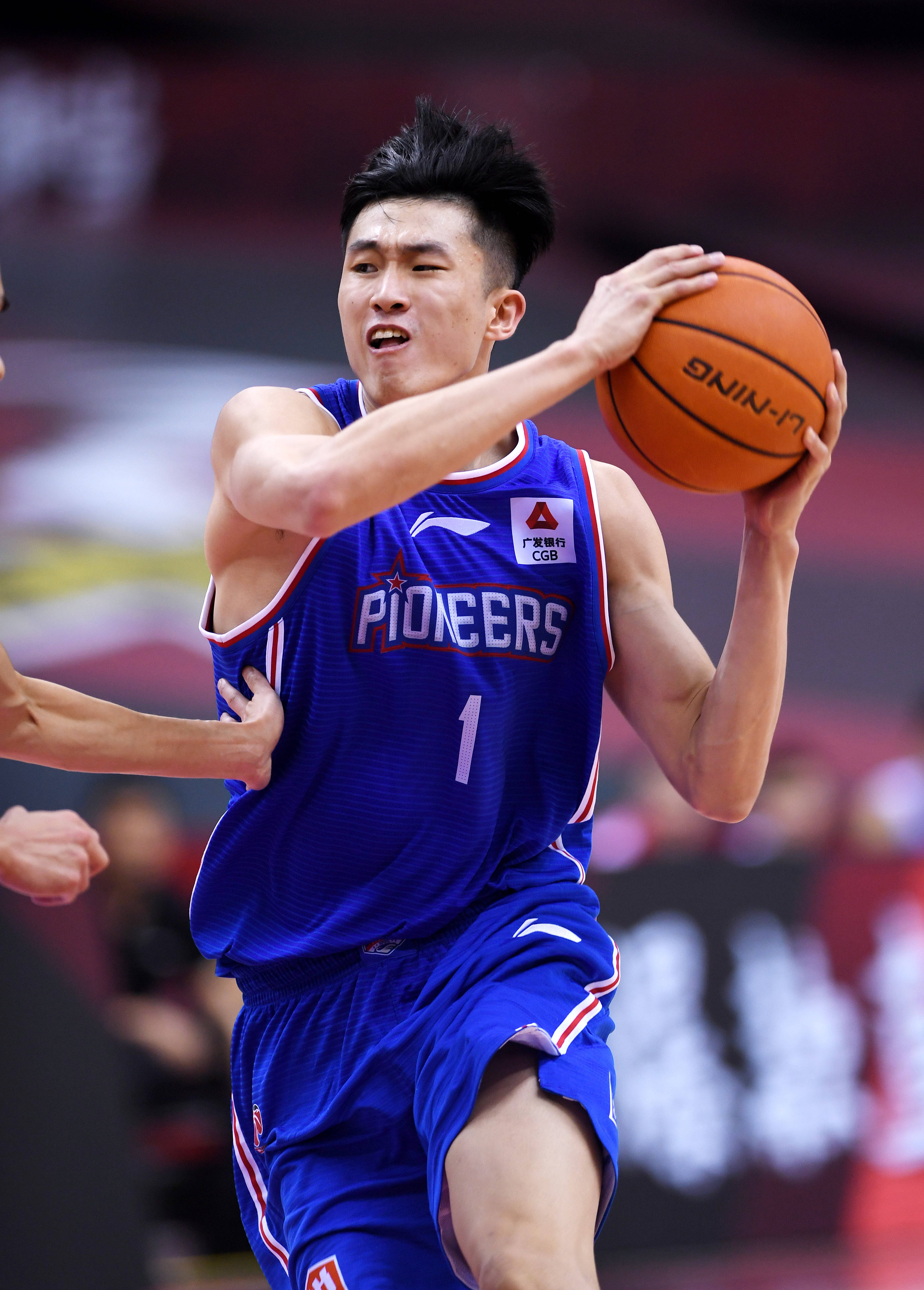 蒂亚戈-席尔瓦重返五大联赛？（蒂亚戈·席尔瓦或将回归欧洲五大联赛？）