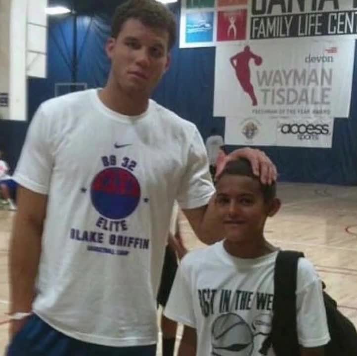 龙塞罗：维尼修斯换头像非正确做法，姆巴佩认为C罗不可超越（龙塞罗批评维尼修斯更换头像不当，姆巴佩称C罗无人能超越）