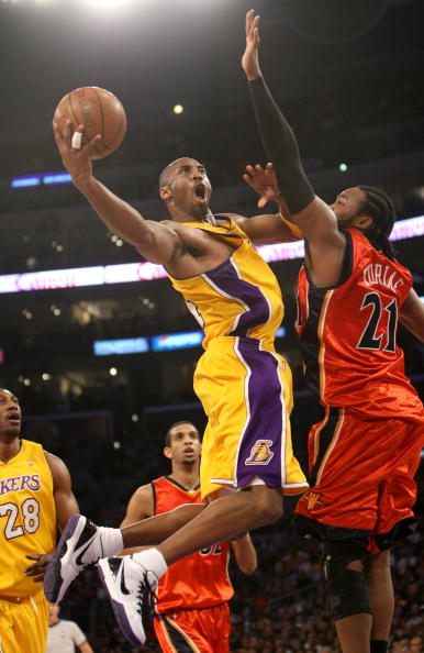 火力全开，巴萨本赛季联赛中已打入28球，仅次于拜仁（巴萨本季联赛已进28球，火力仅逊拜仁）